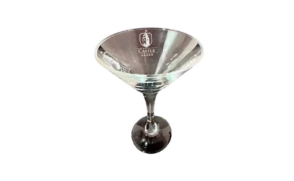 Personalized engraved martini glass, προσωποποιημένο ποτήρι μαρτινι με όνομα ή λογότυπο, Laser Muse Art